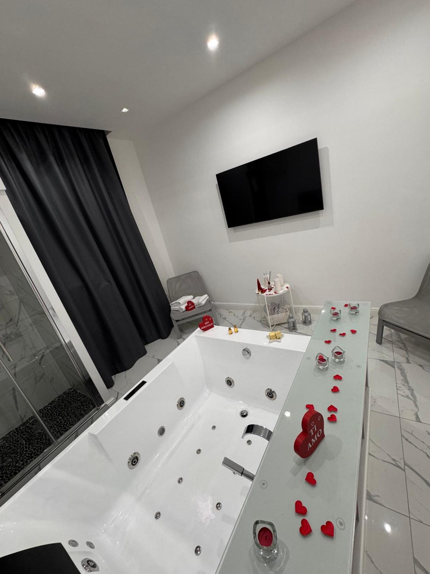 Lady Mary'S Luxury Suites Neapol Zewnętrze zdjęcie